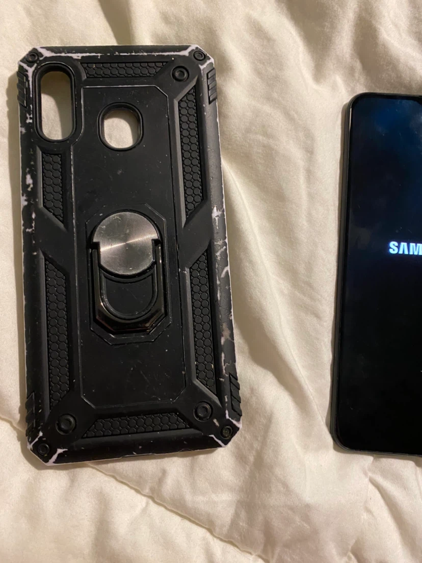 Samsung Galaxy A20 Smartphone with Case - photo 4