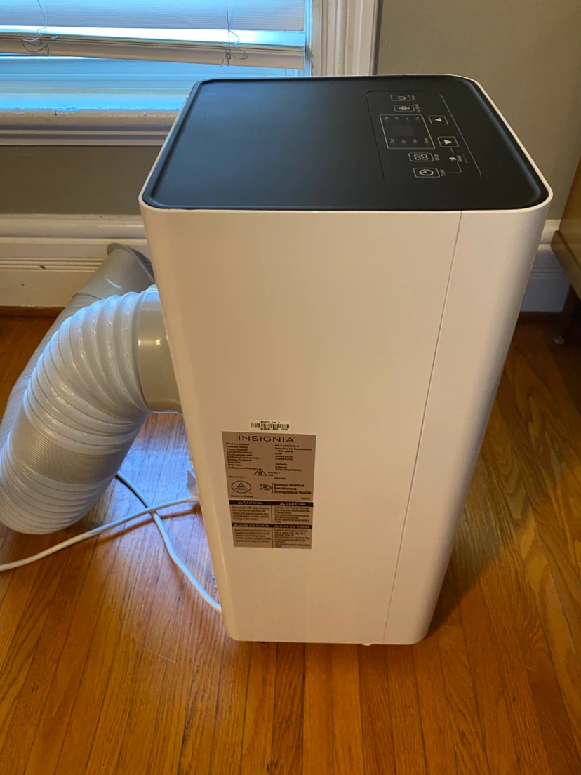 Insignia Portable Air Conditioner 8000 BTU - photo 3