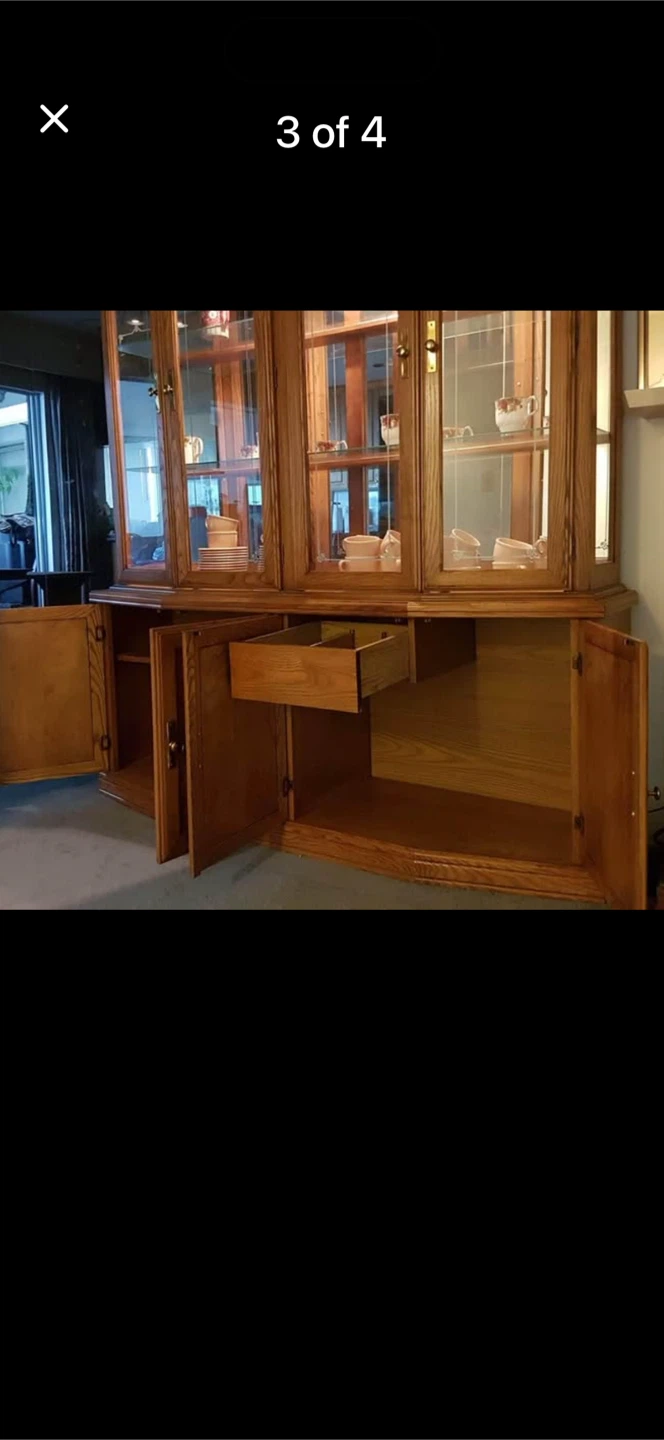 Large Oak China Cabinet - photo 3