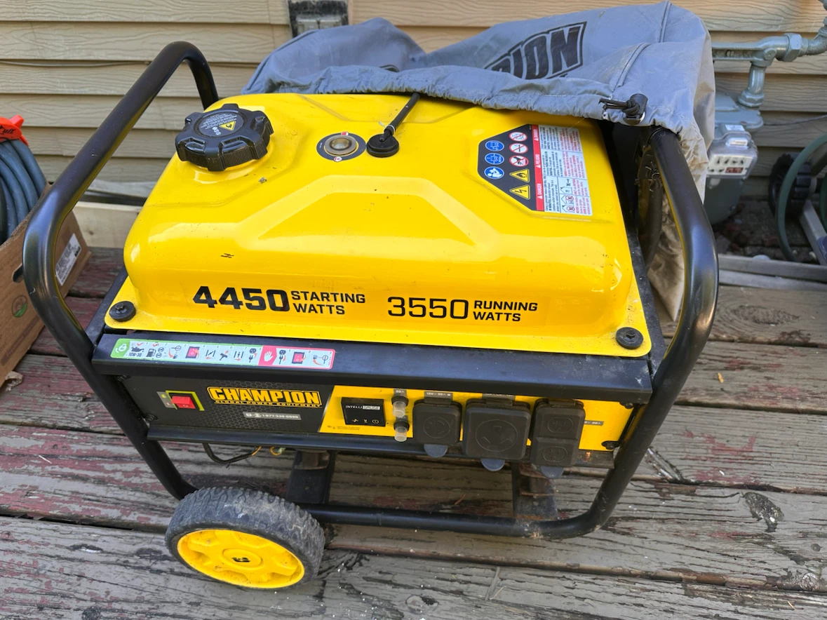 Champion 4450 Starting/3550 Running Watts Generator