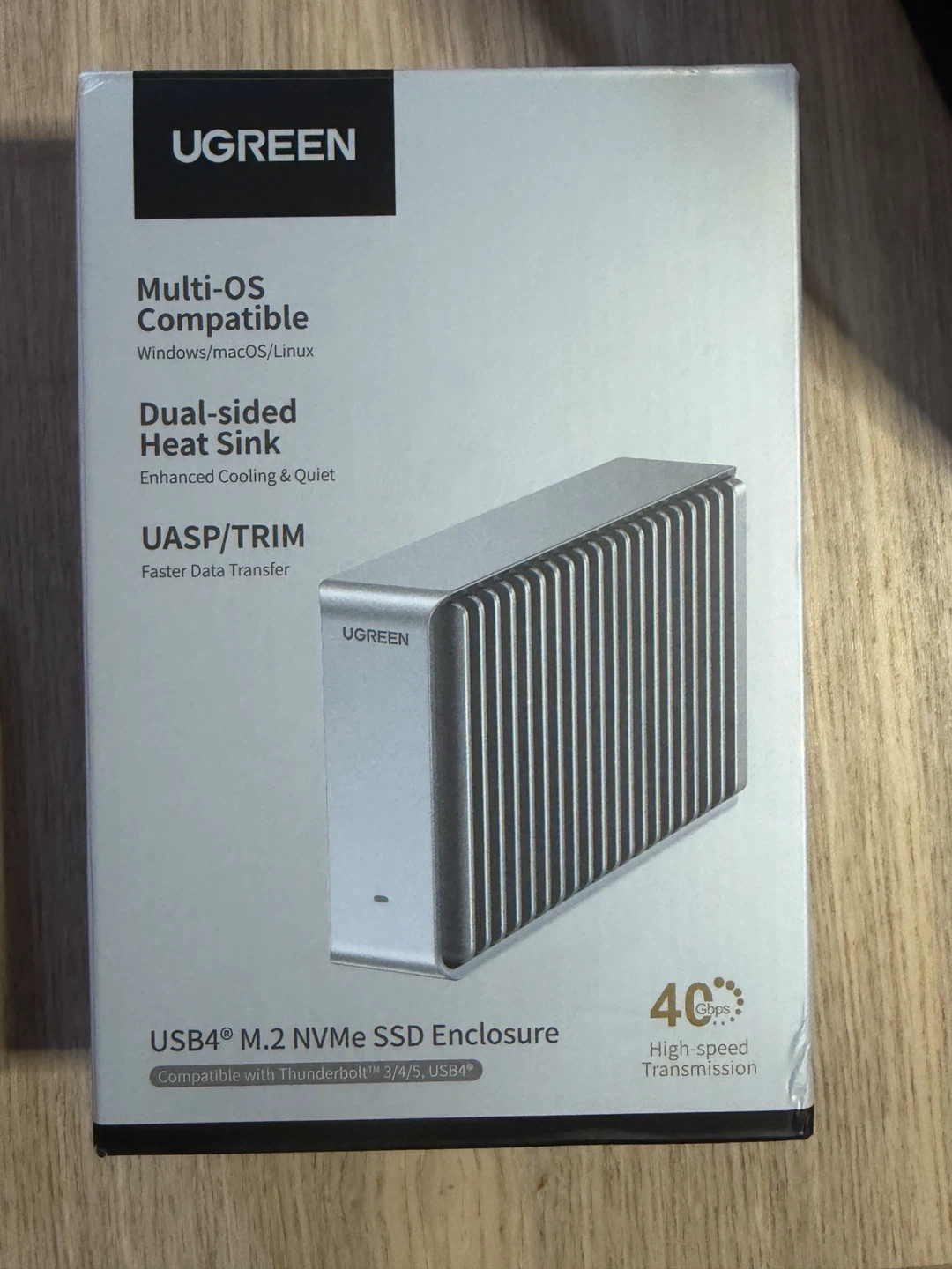 UGREEN D700 USB4 M.2 NVMe SSD Enclosure
