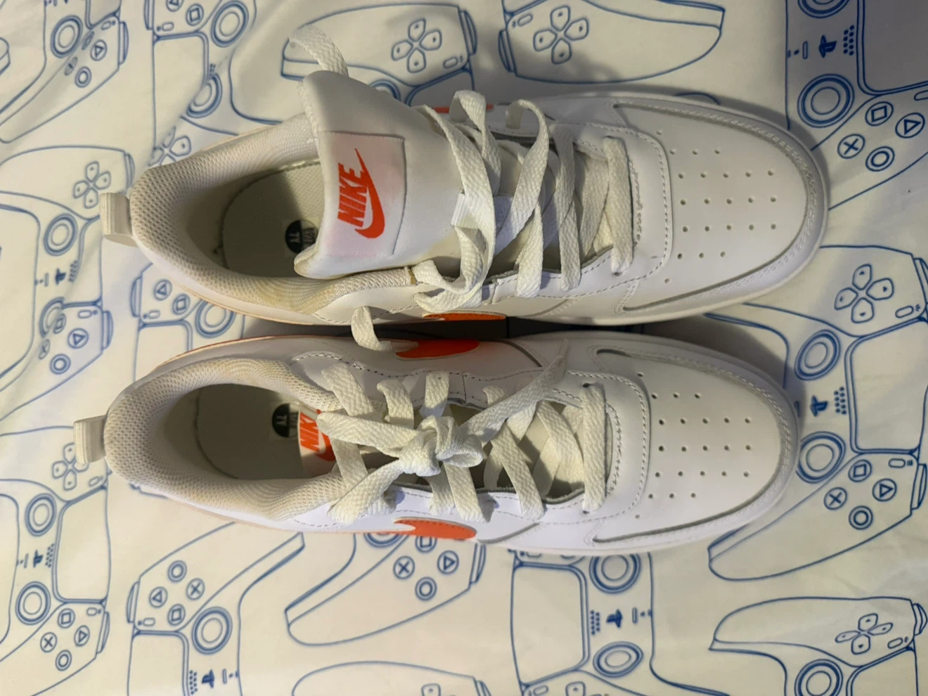 Nike Kids Shoes White and Orange Size 7Y