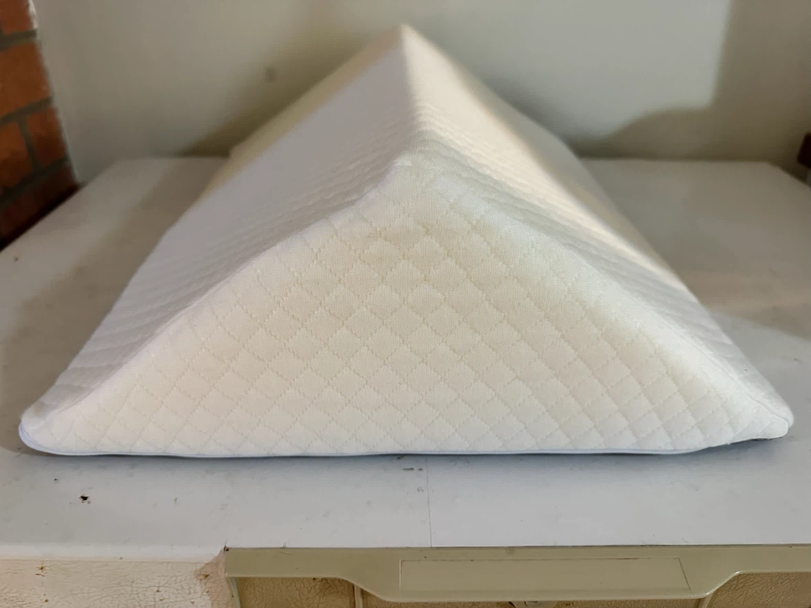White Wedge Pillow - photo 2