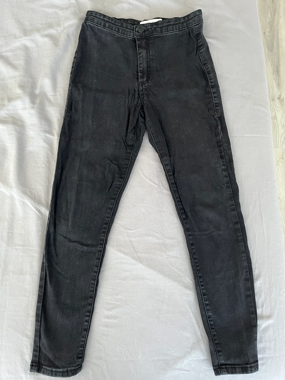 Urban Revivo High Rise Skinny Ankle Jeans – Washed Black
