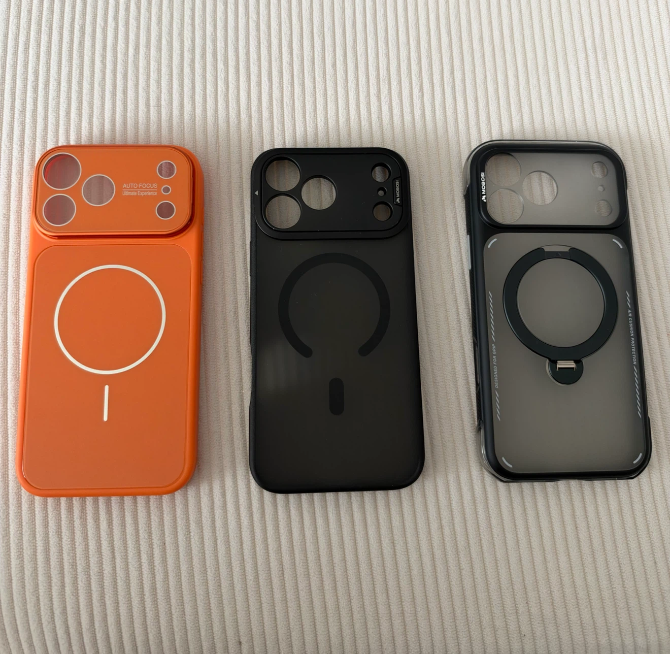 3x IPhone 17 / 18 Pro Max Cases - photo 2