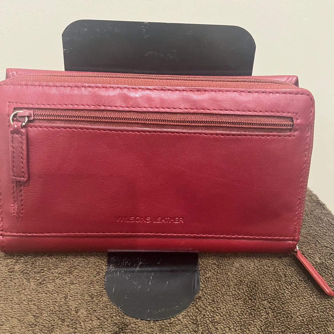 Wilsons Leather Red Wallet - photo 2