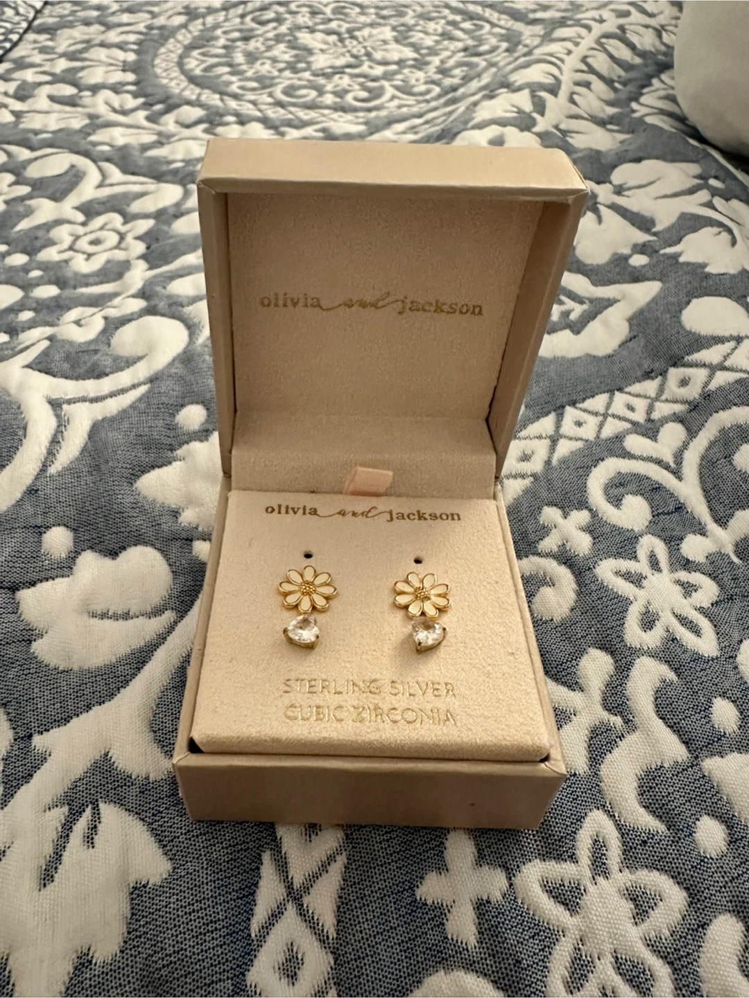 Olivia and Jackson Daisy Earrings - photo 2