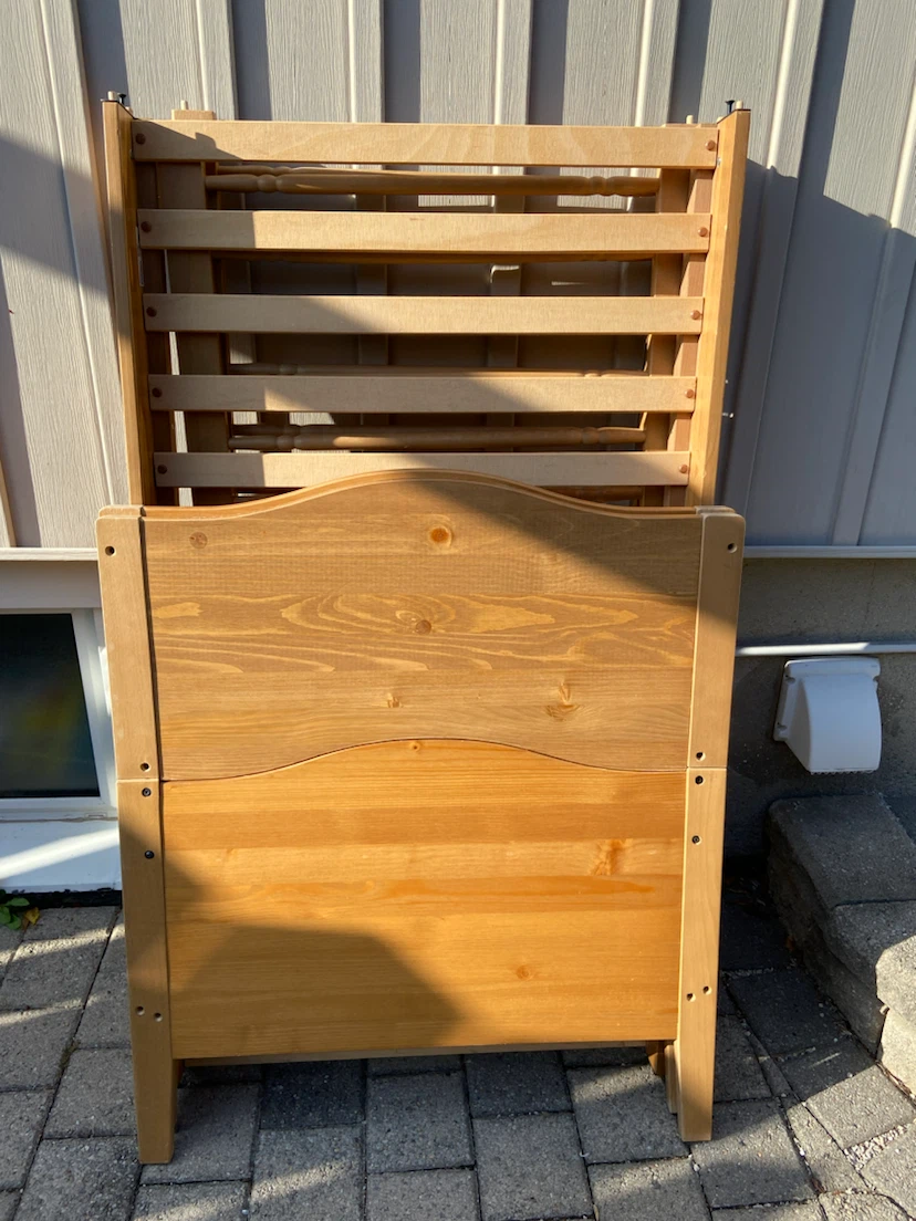 Solid Wood Crib / Toddler Bed - photo 3