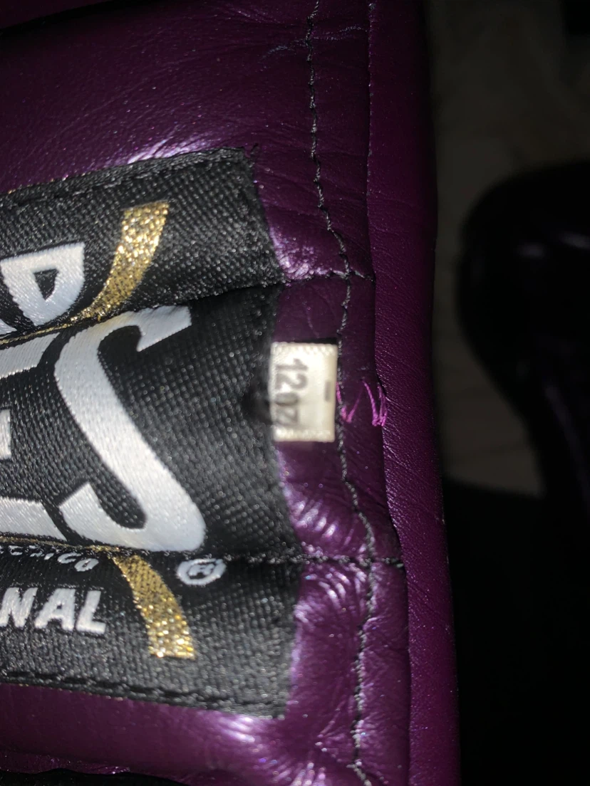 Cleto Reyes Boxing Gloves - Purple, 12oz - photo 3