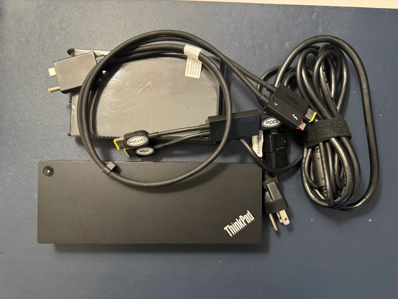 Lenovo ThinkPad Thunderbolt 3 Workstation Dock - photo 2