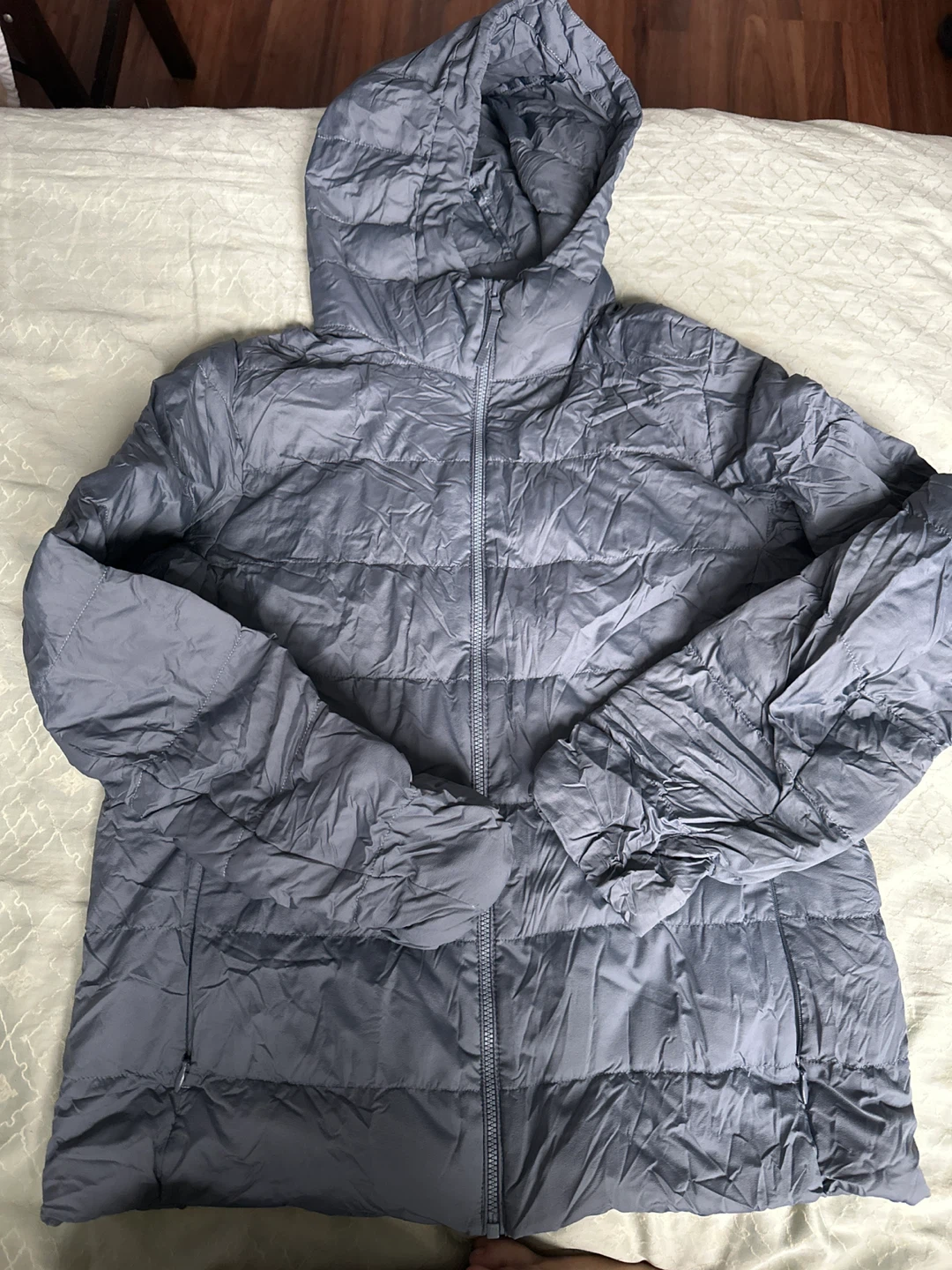 Uniqlo Ultra Light Down Hooded Jacket - photo 2