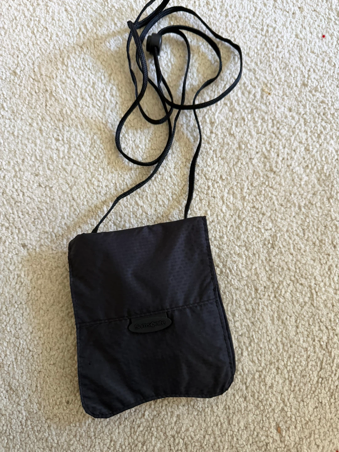 Samsonite Neck Stash Travel Pouch