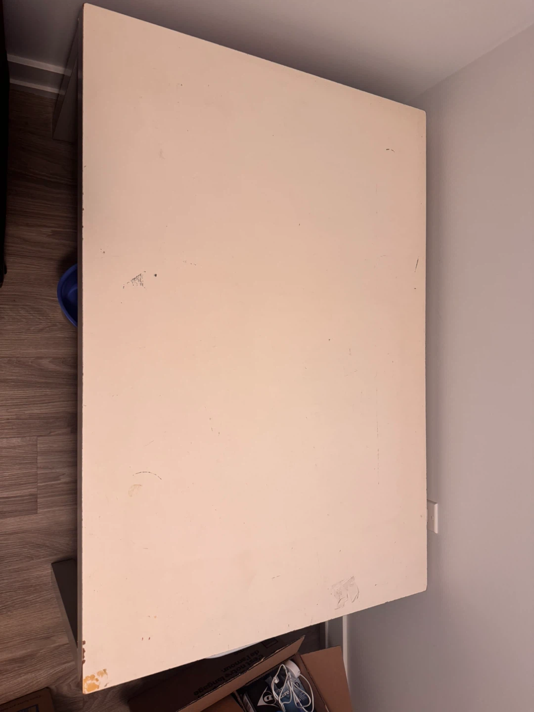 White Rectangular Table - photo 2