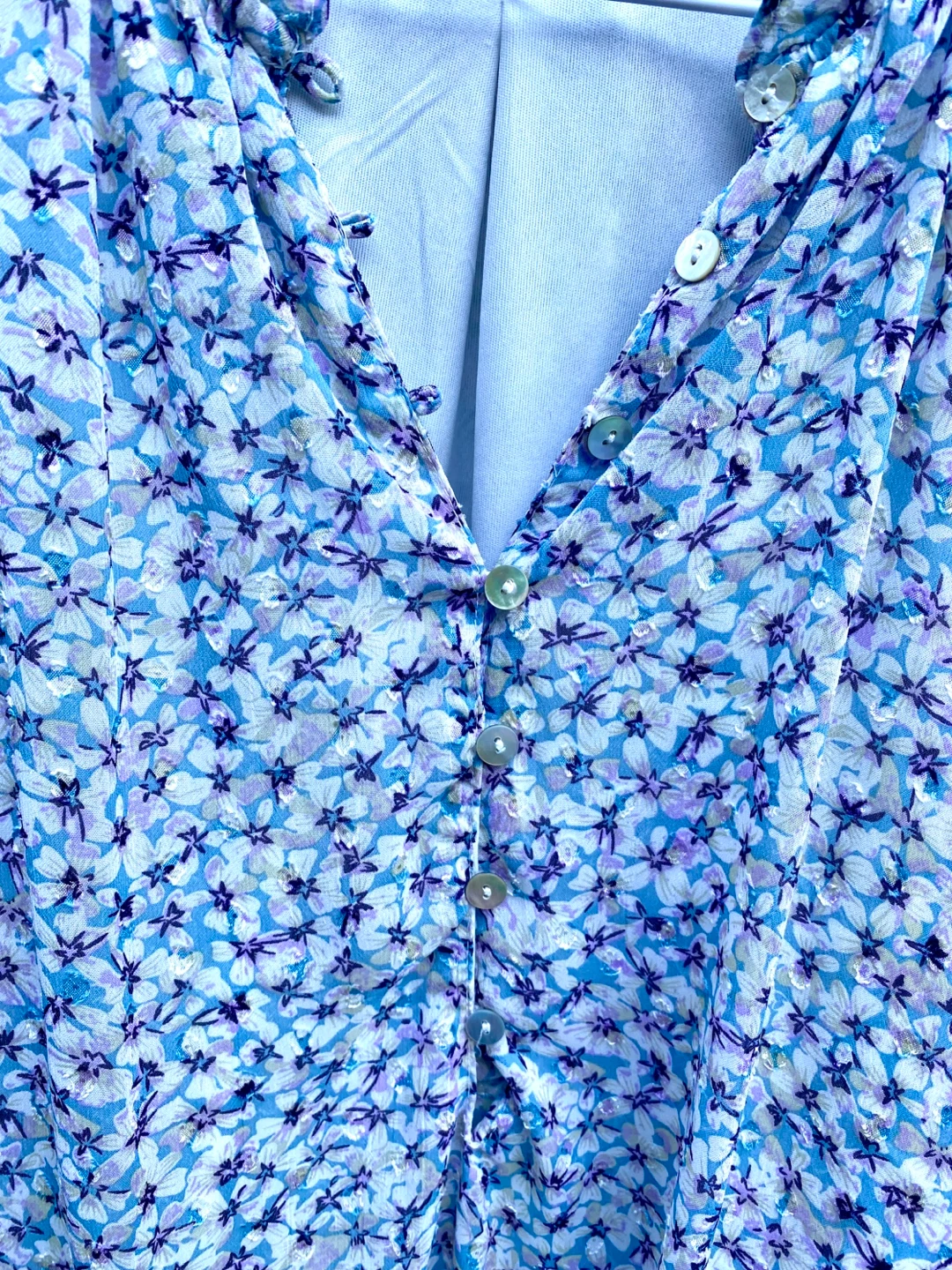 Tamara H. Floral Blouse Size Medium - photo 2