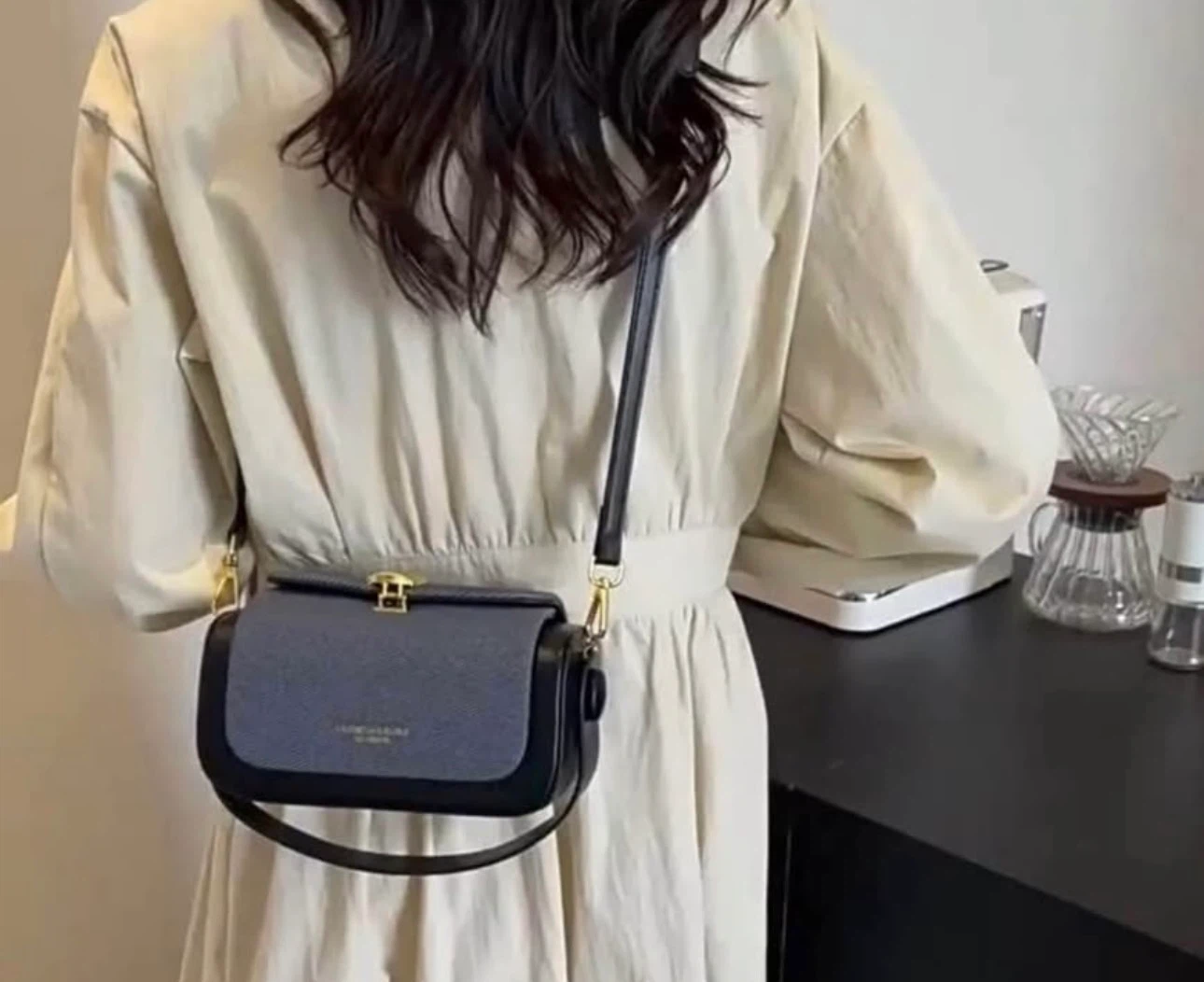Fashion & Bags Leather Crossbody Bag - photo 3