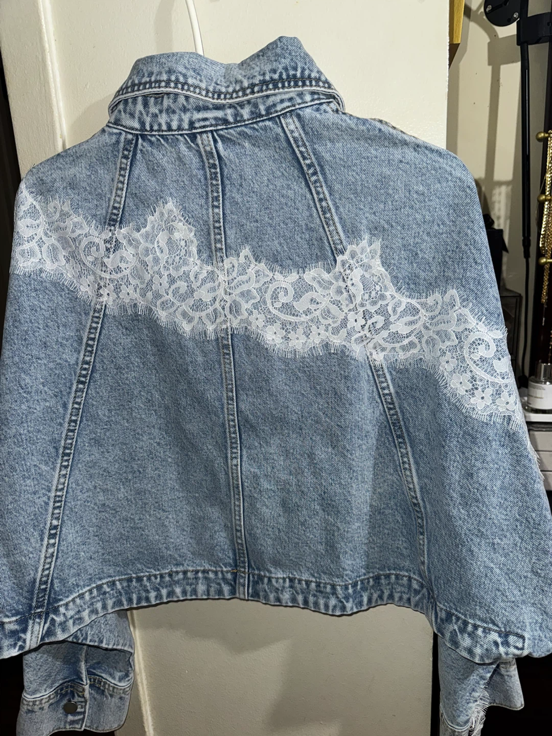 Galita Fashion Lace-Trimmed Denim Jacket - photo 5
