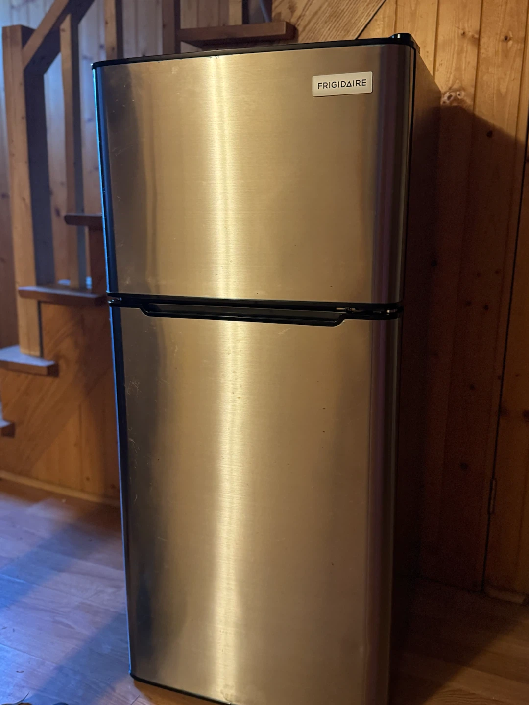 Frigidaire4.5Cu.Ft.Compact Refrigerator with Freezer – Like New