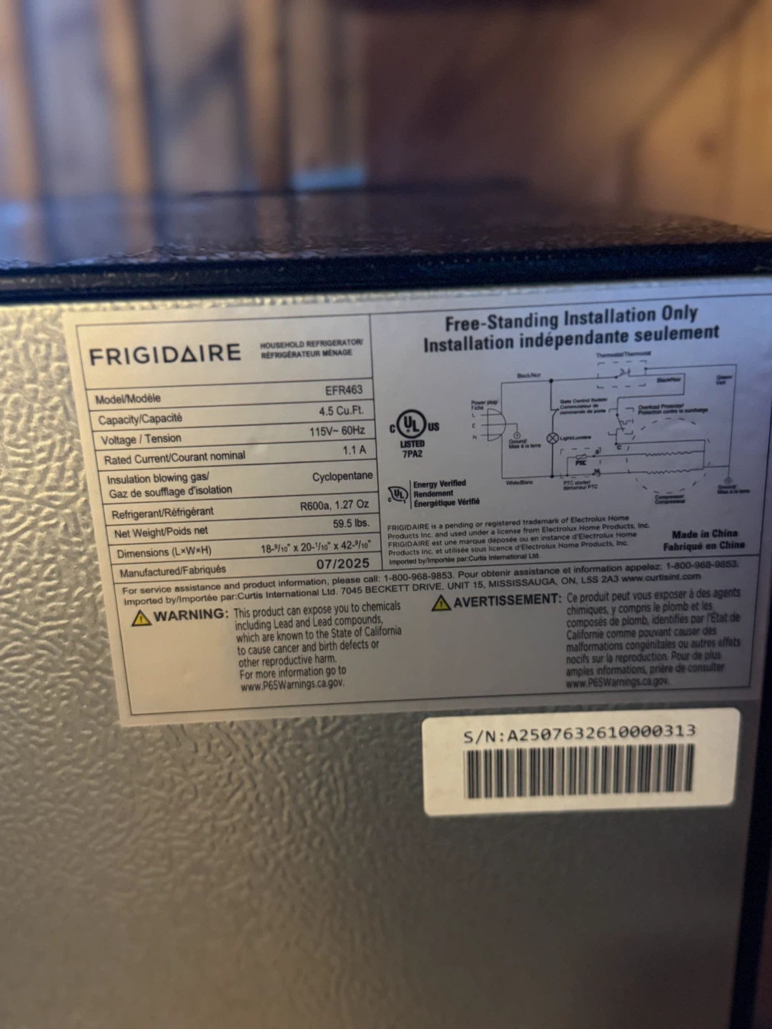 Frigidaire4.5Cu.Ft.Compact Refrigerator with Freezer – Like New - photo 3