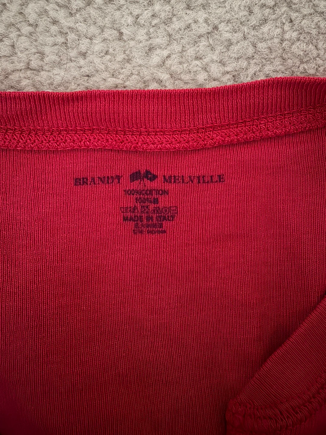 Brandy Melville Red Henley T-shirt - photo 2