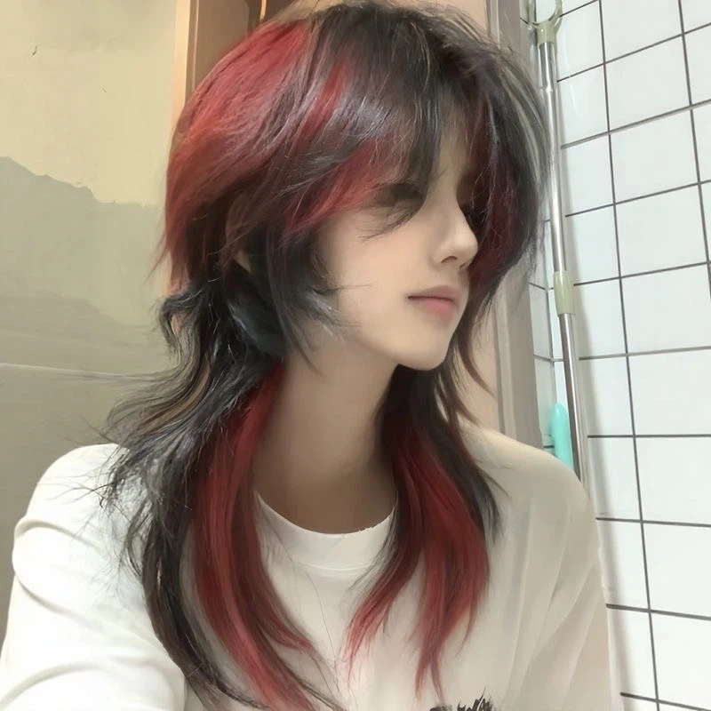 Red/pink wig