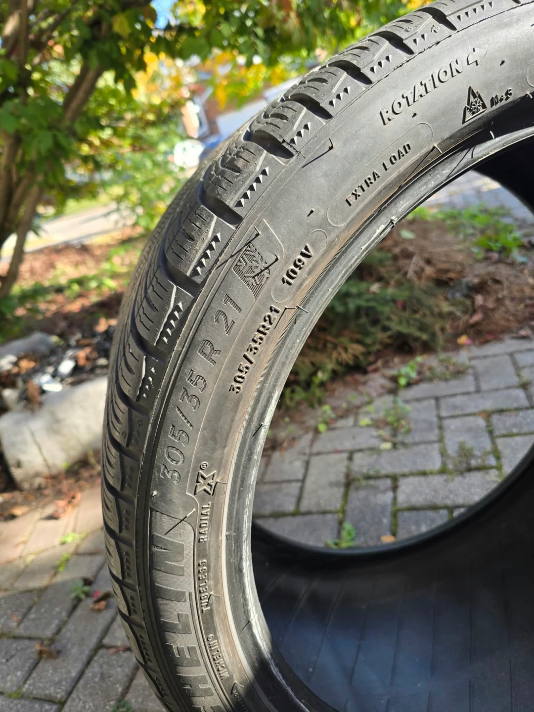 Michelin 305/35R21 Tire - photo 2