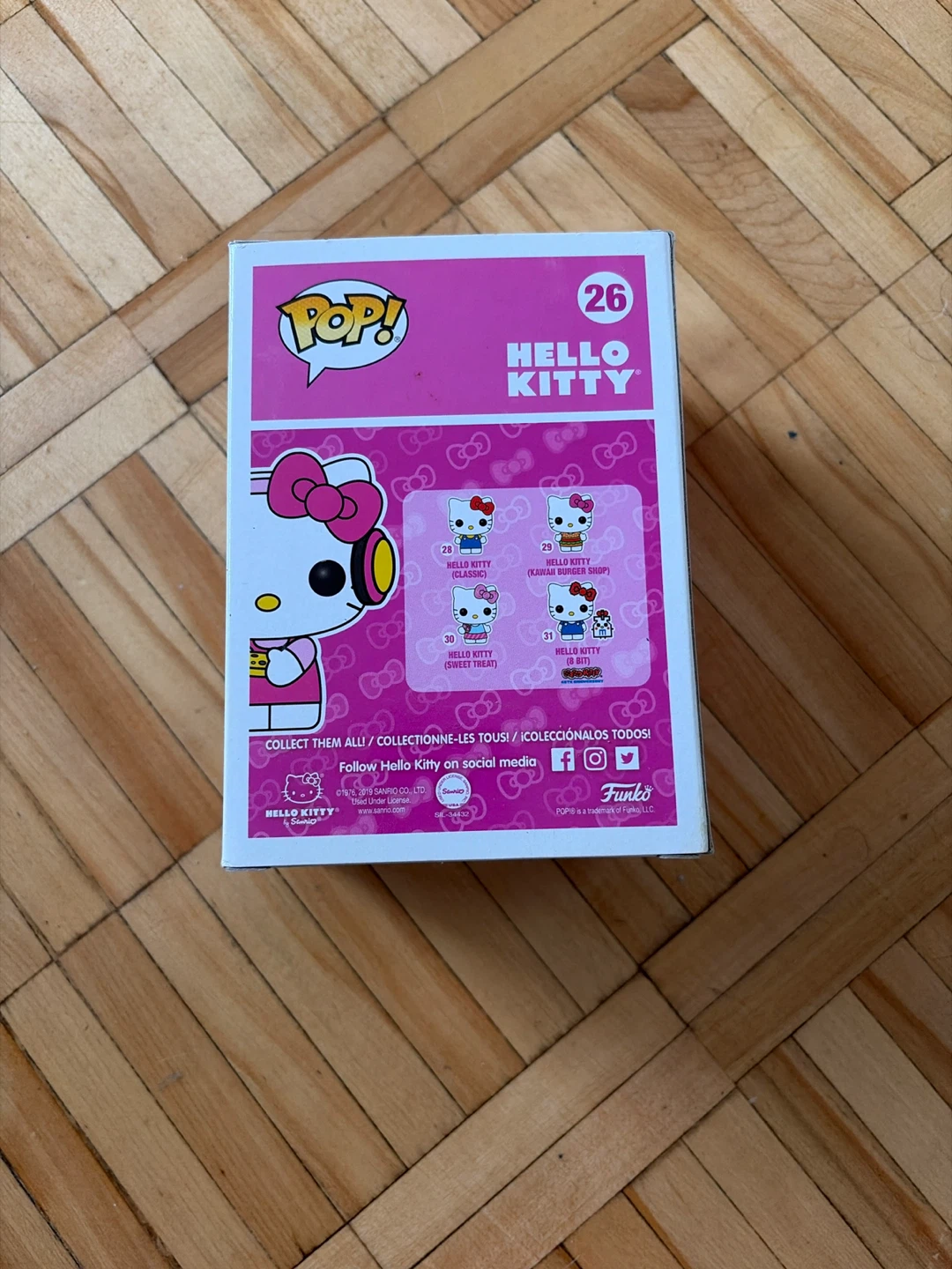 Funko Pop Hello Kitty Gamer 26 EB Exclusive - photo 2