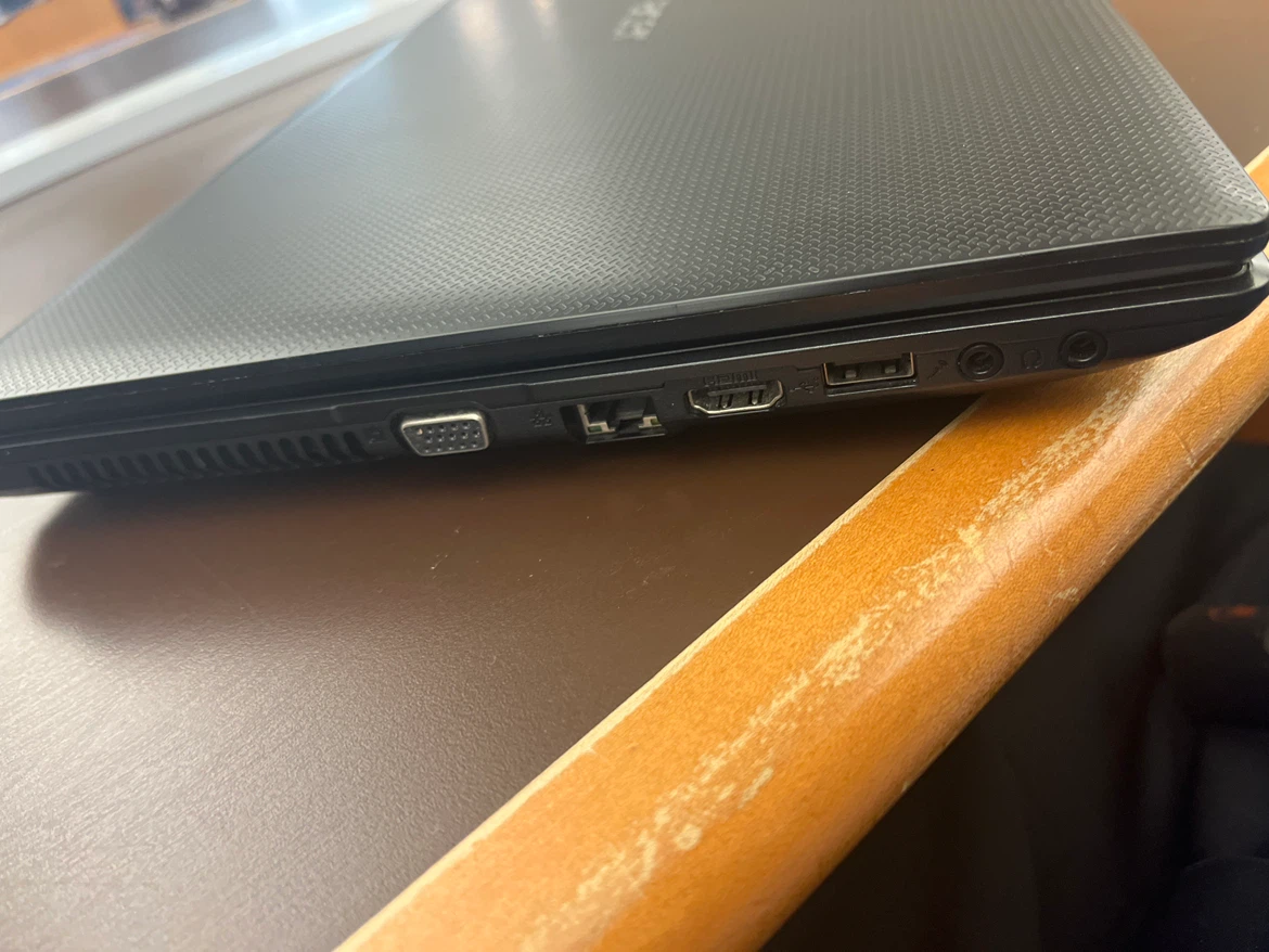Acer Aspire 5736Z-4435 Laptop - photo 5