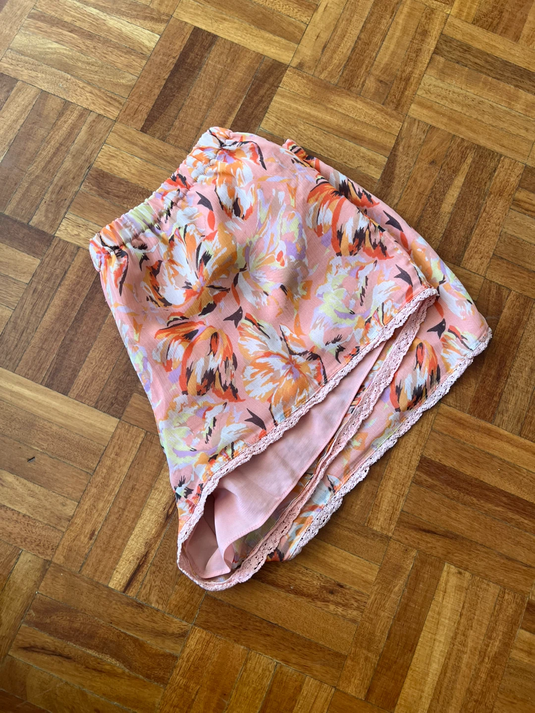Assorted clothing - photo 5