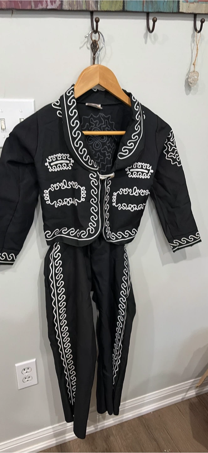 Source Kids Mariachi Costume Size 8-10
