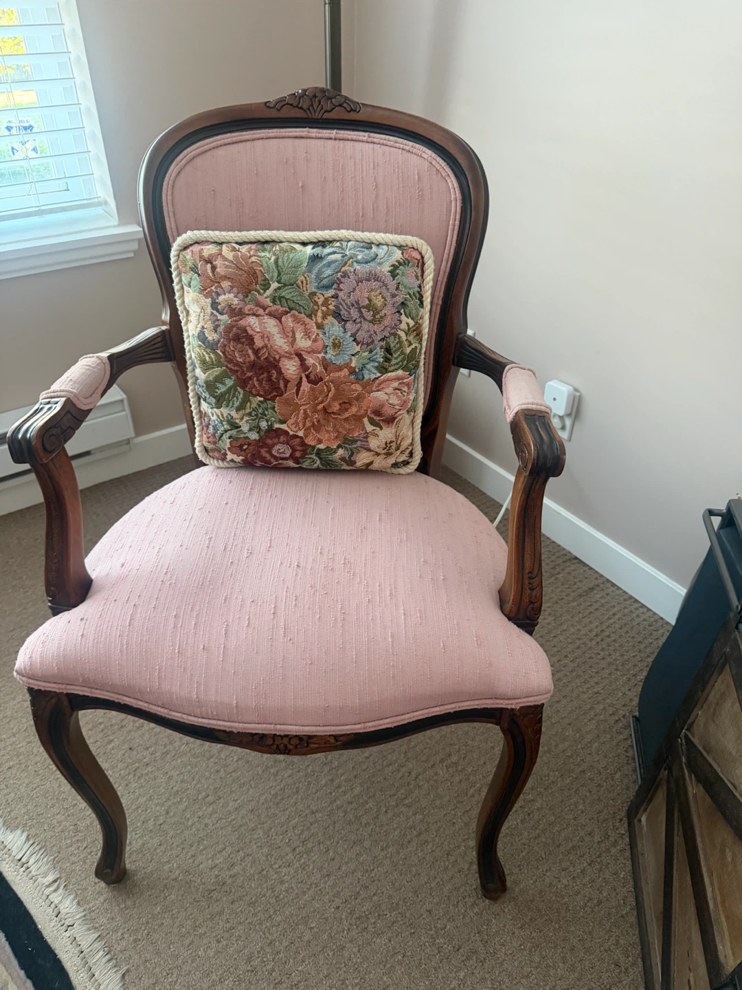 Vintage French Style Accent Chair - photo 2