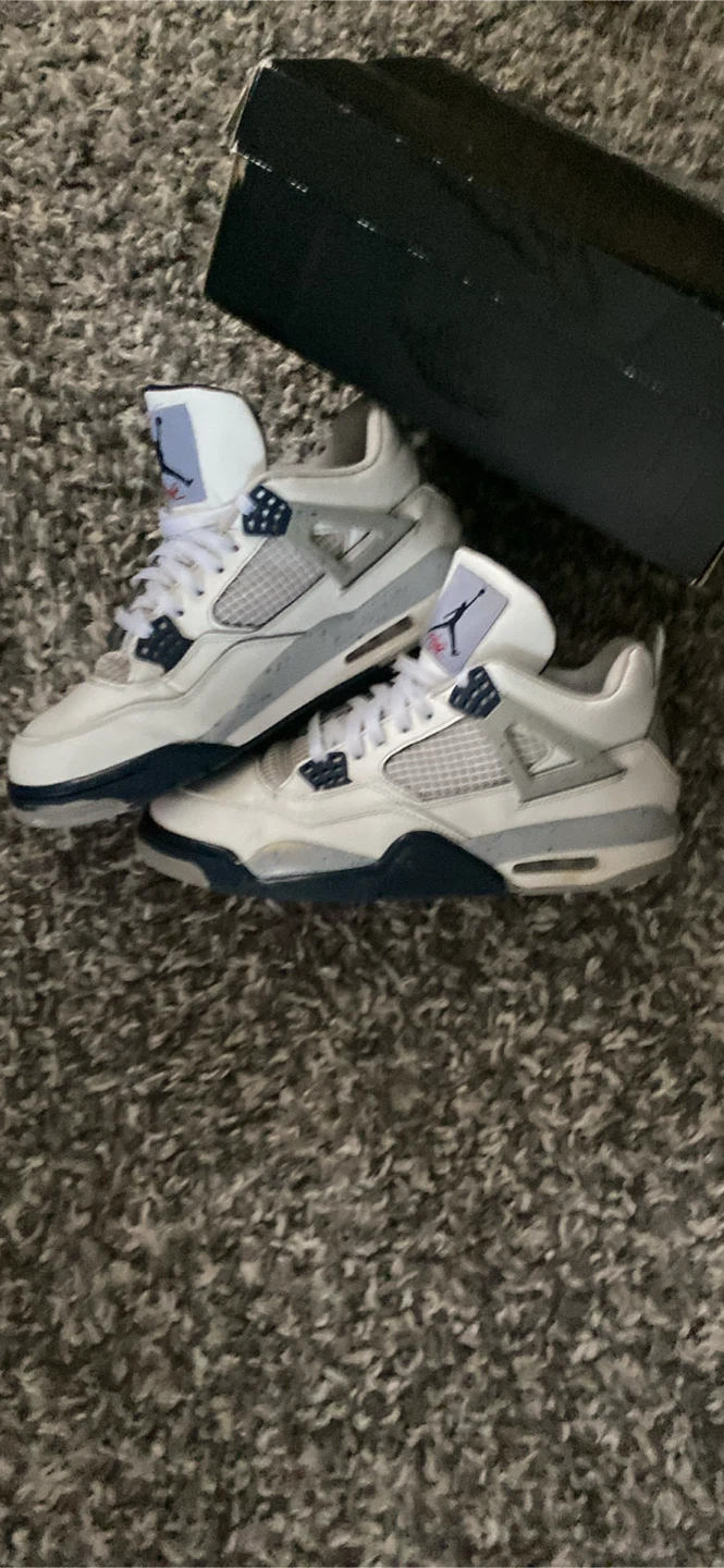Air Jordan 4 Midnight Navy - photo 3
