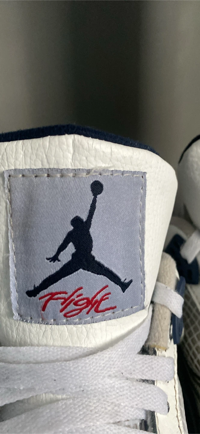 Air Jordan 4 Midnight Navy - photo 4