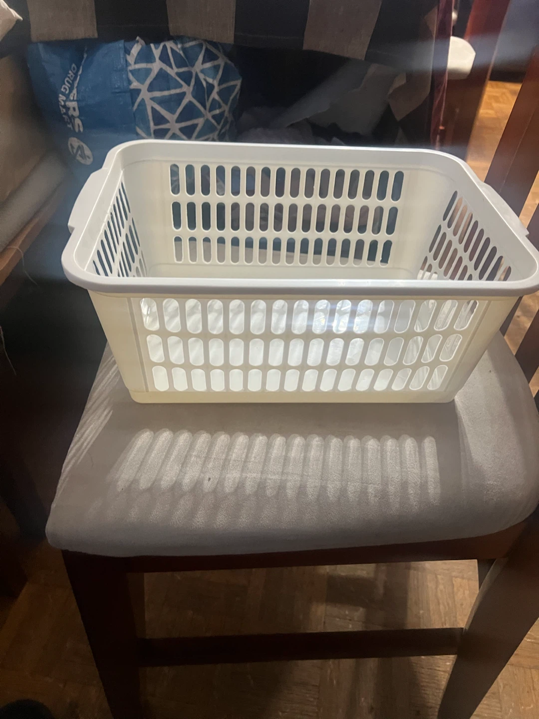 White Plastic Storage Basket - photo 2
