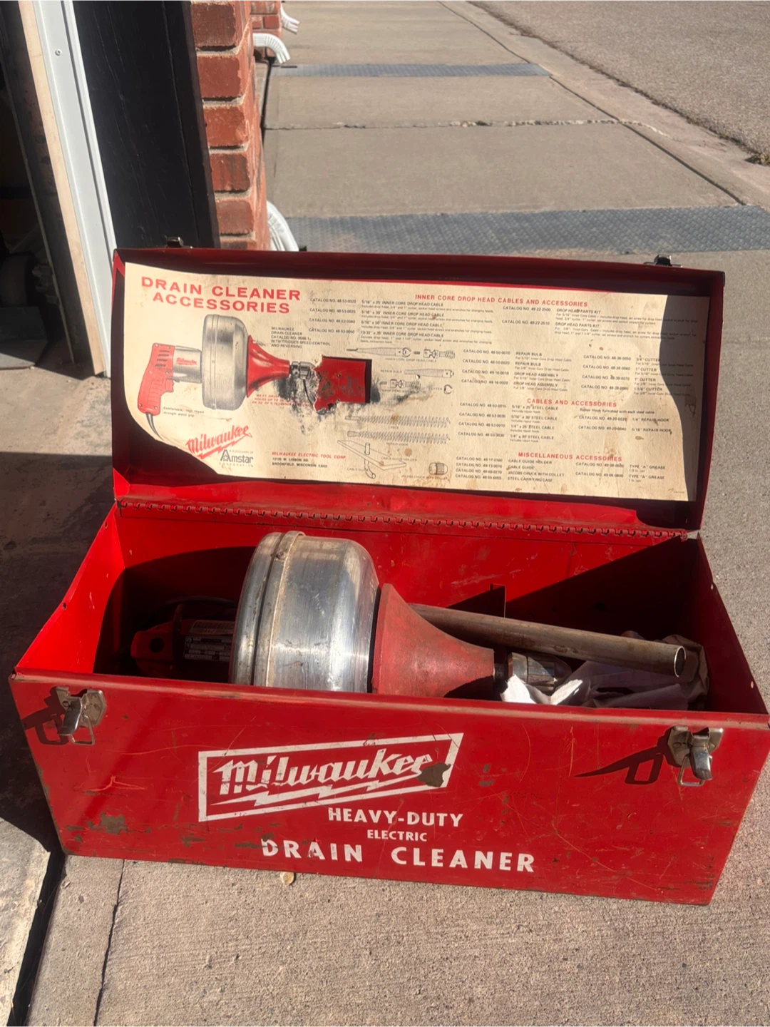 Milwaukee Heavy-Duty Electric Drain Cleaner
