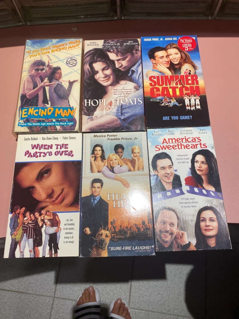 Set of 6 Assorted VHS Movies