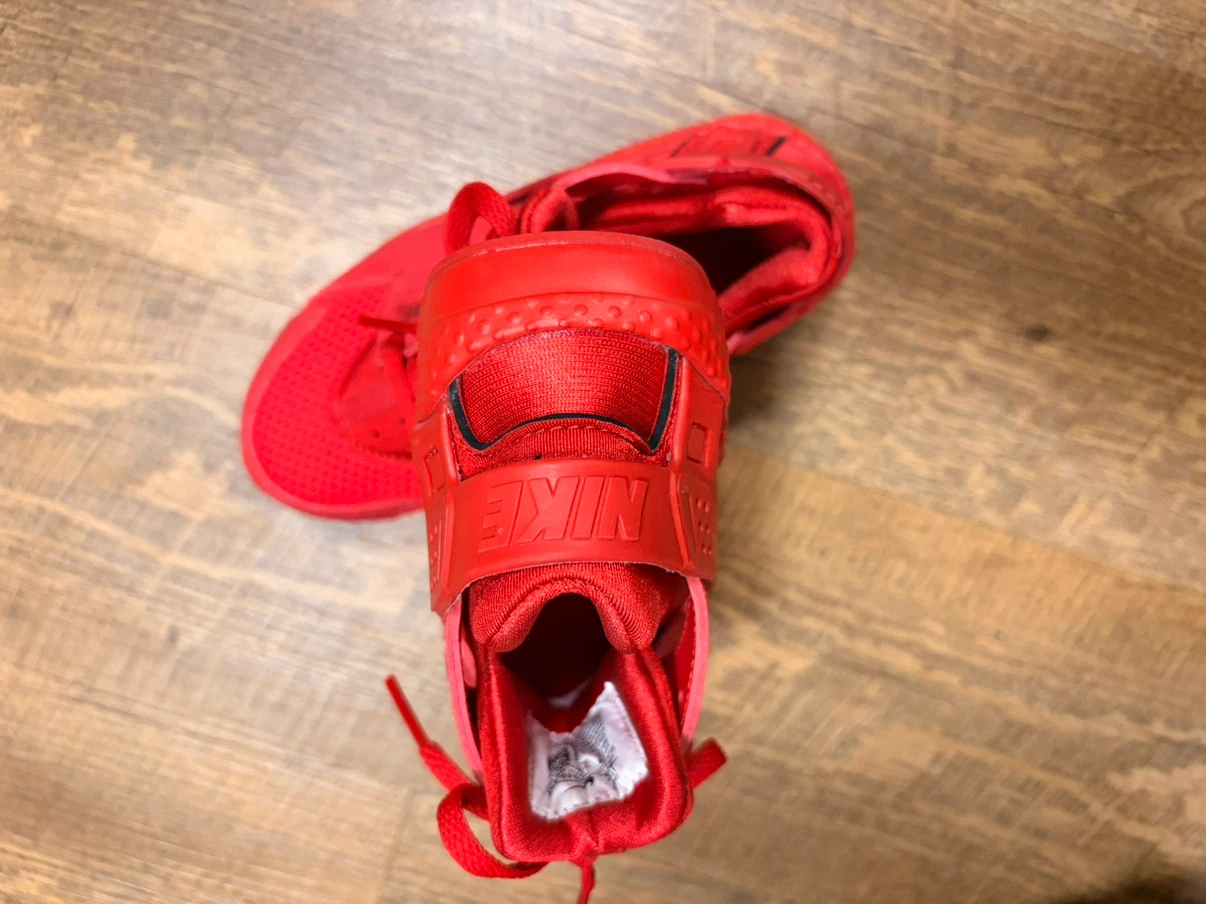 Kids Red Nike Huarache Shoes Size 11C - photo 2