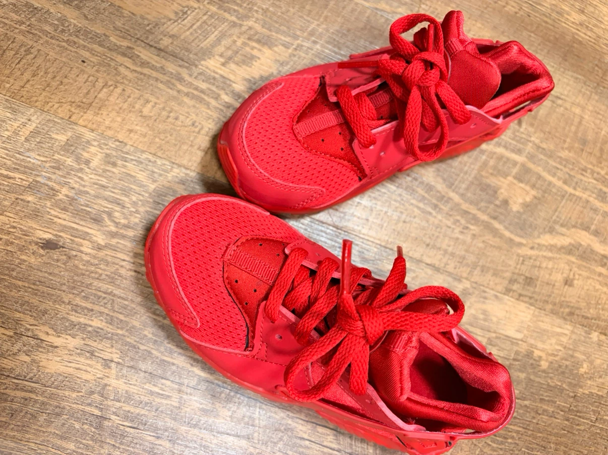 Kids Red Nike Huarache Shoes Size 11C - photo 4