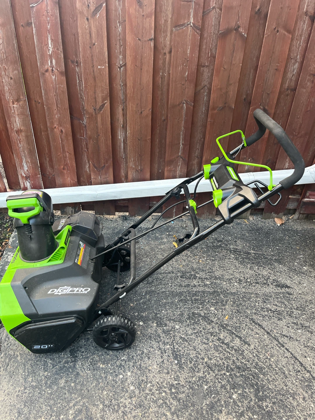 Greenworks 40V DigiPro Cordless Snow Thrower - photo 4