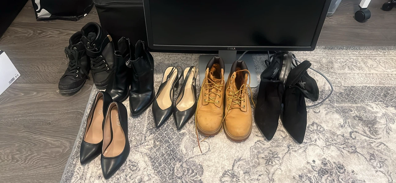 Assorted shoes from 5.5 to 6 size