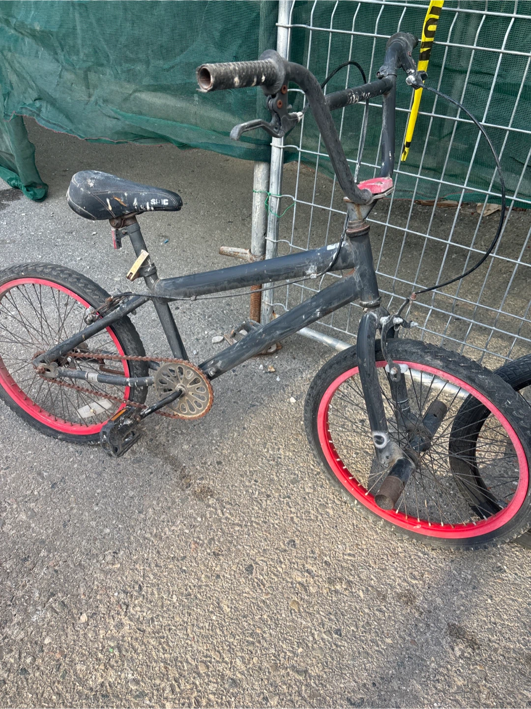 Black and Pink BMX Bike - photo 3