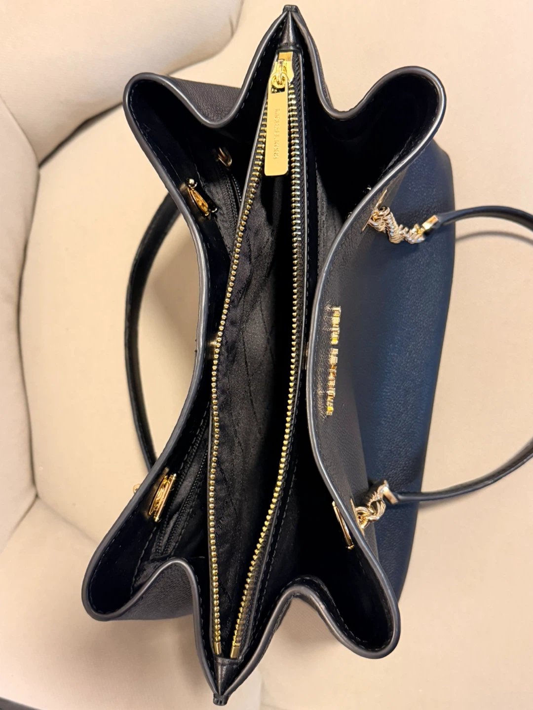 Michael Kors black Leather Handbag - photo 3