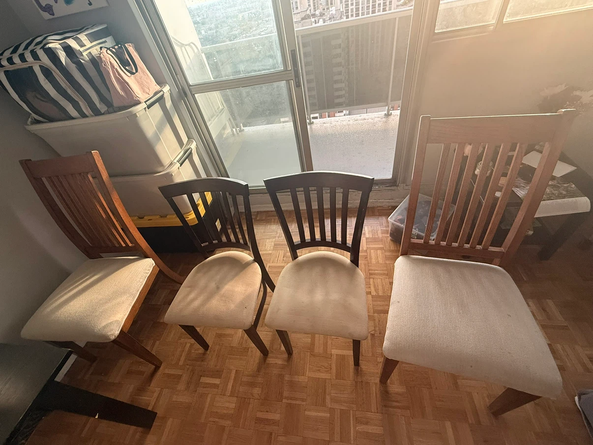 Expandable Dining Table with Four Chairs - photo 2