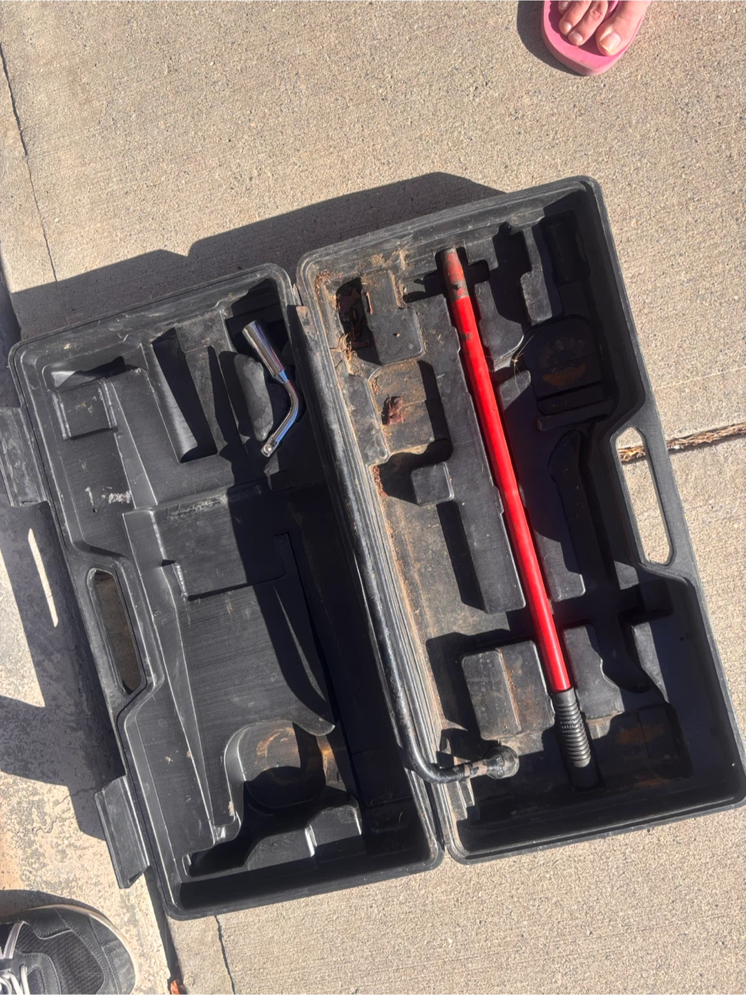 MotoMaster 2 1/4 Ton Hydraulic Trolley Jack - photo 3