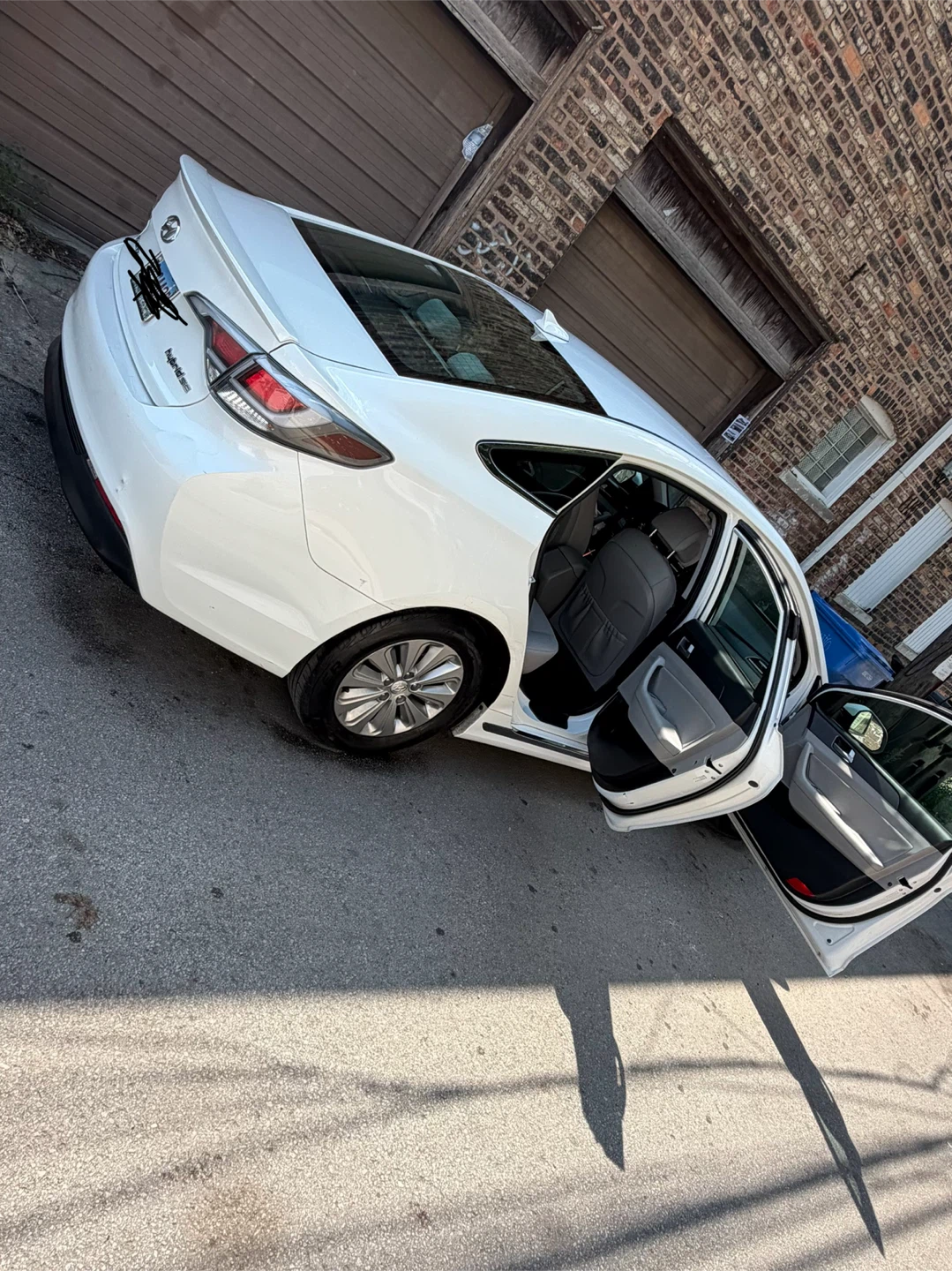 White Hyundai Sonata Hybrid SE - photo 3