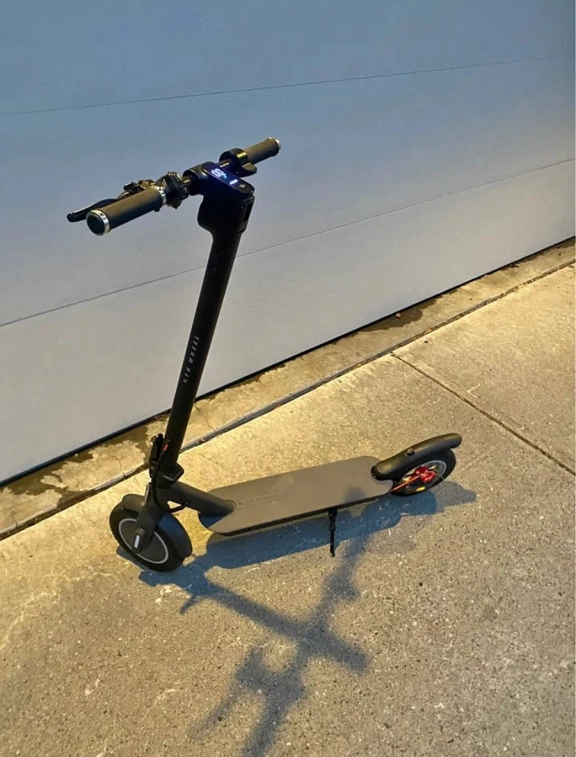 5th Wheel V30 Pro E-Scooter