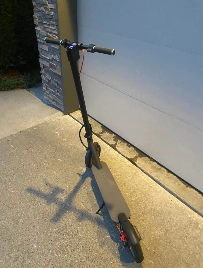 5th Wheel V30 Pro E-Scooter - photo 2