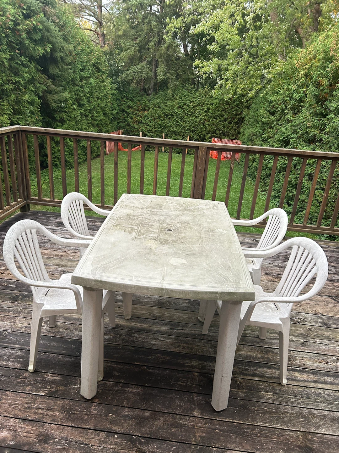 Outdoor patio dining set with 4 chairs