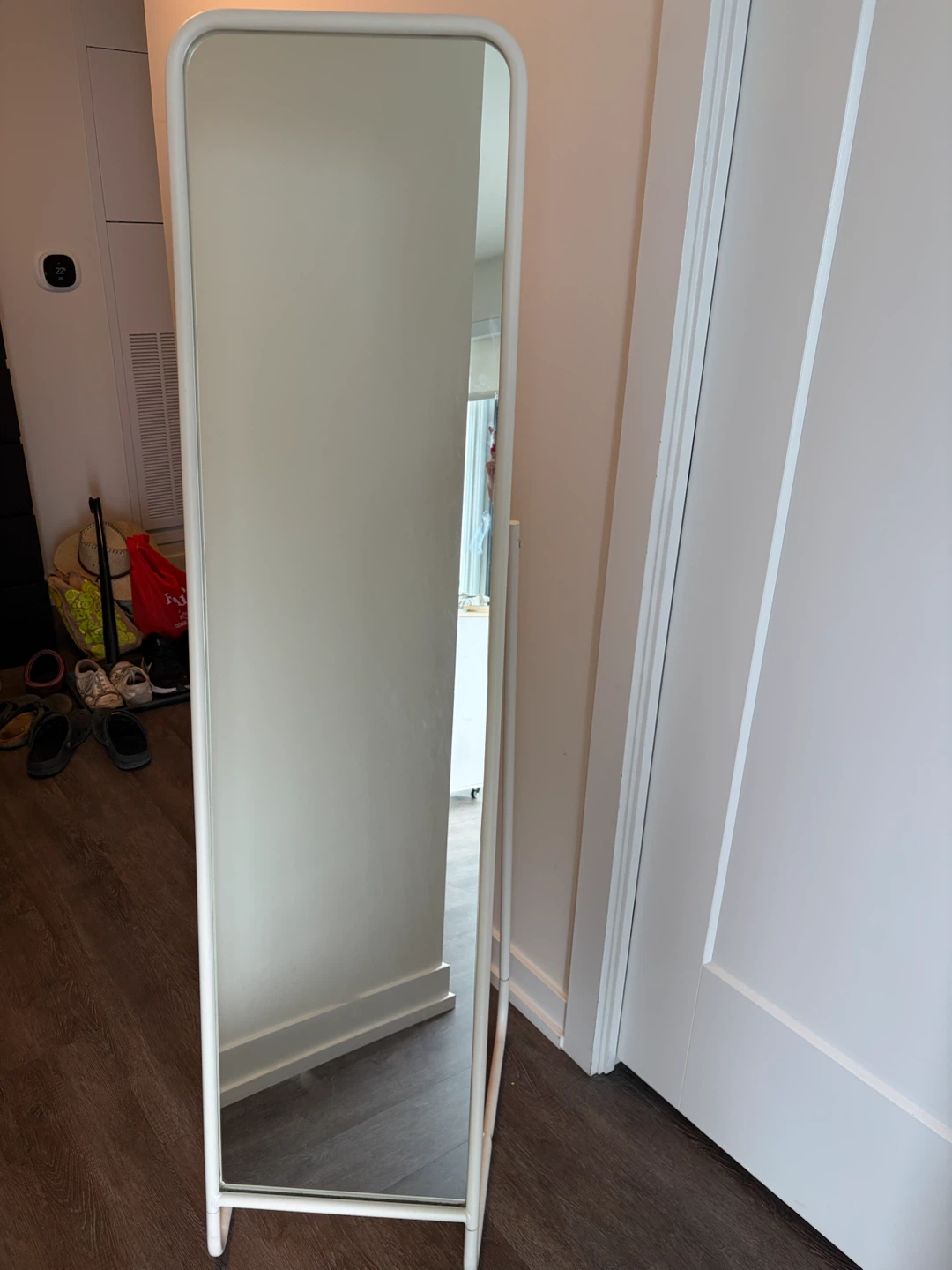 Standing mirror, white