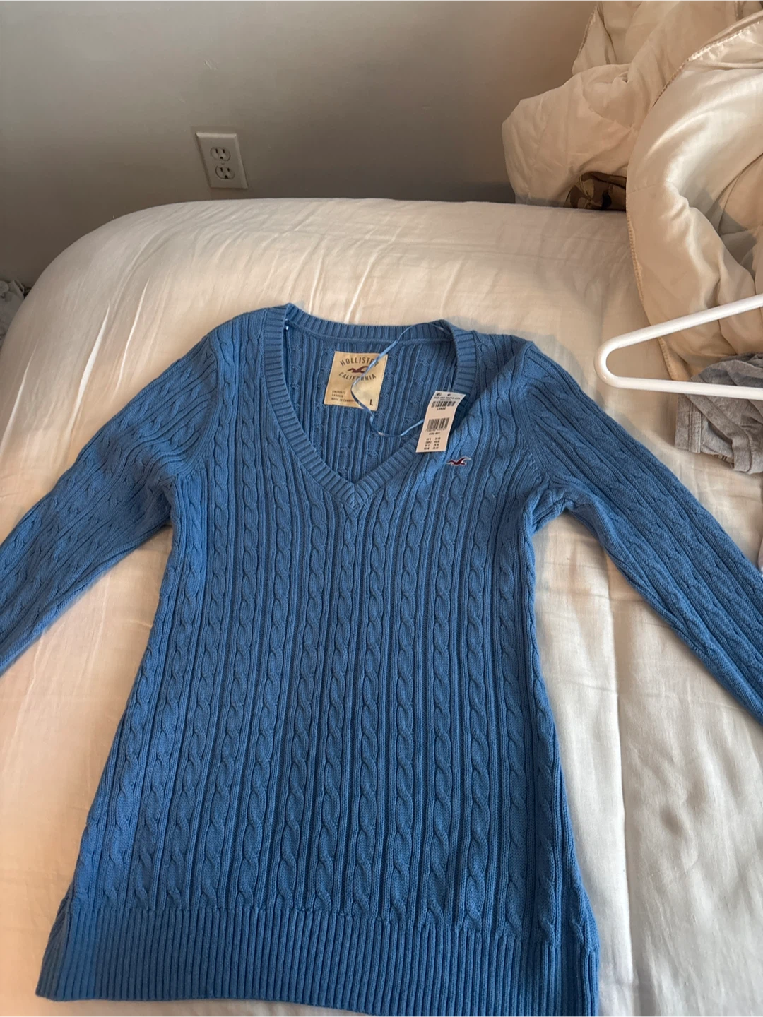 Hollister sweater