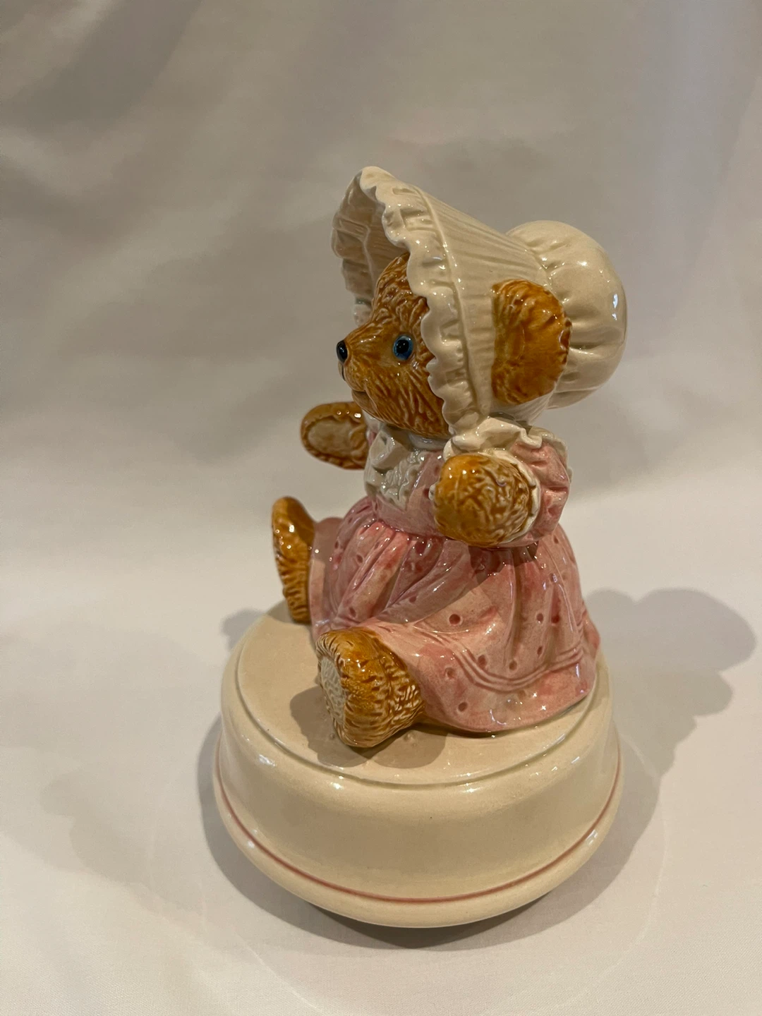 Vintage Ceramic Teddy Bear Musical Box - photo 4